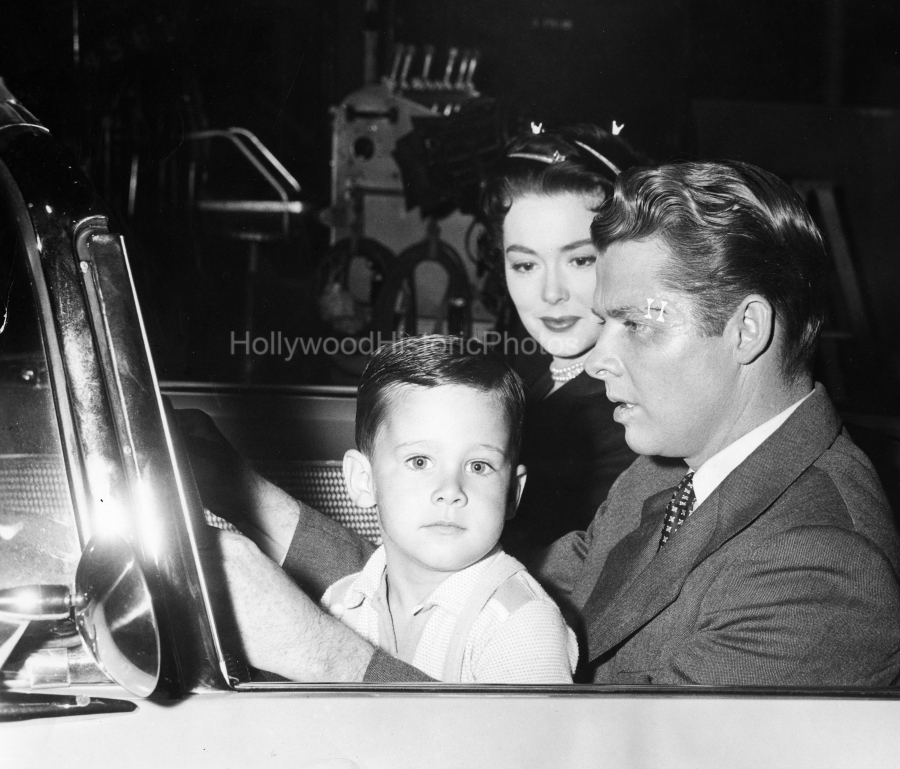 Audie Murphy 1956 2 With son Terry and actress Barbara Rush while working on World in My Corner wm.jpg